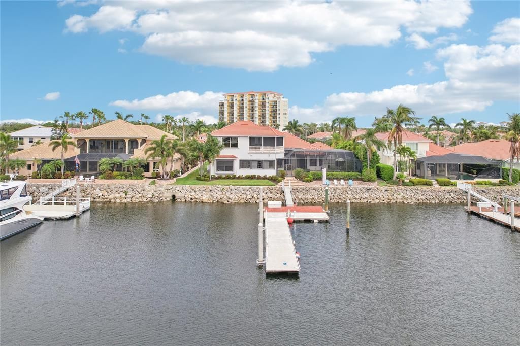 For Sale: $2,545,000 (4 beds, 4 baths, 4775 Square Feet)