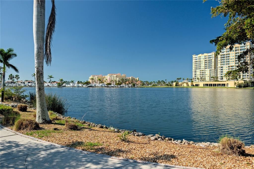 For Sale: $2,545,000 (4 beds, 4 baths, 4775 Square Feet)