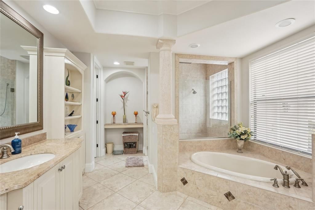 For Sale: $2,545,000 (4 beds, 4 baths, 4775 Square Feet)