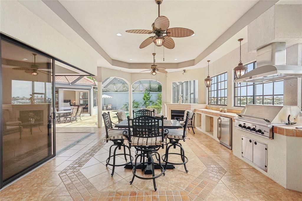 For Sale: $2,545,000 (4 beds, 4 baths, 4775 Square Feet)