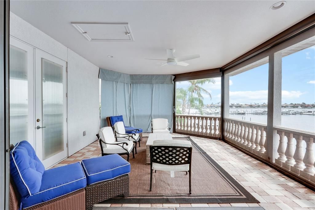 For Sale: $2,545,000 (4 beds, 4 baths, 4775 Square Feet)