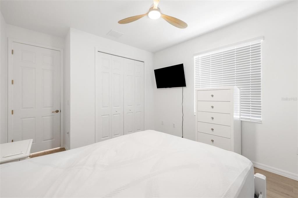 Active With Contract: $425,000 (4 beds, 2 baths, 2246 Square Feet)