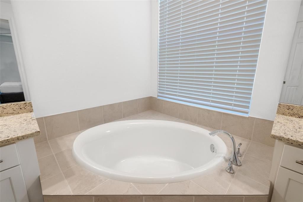 Active With Contract: $425,000 (4 beds, 2 baths, 2246 Square Feet)