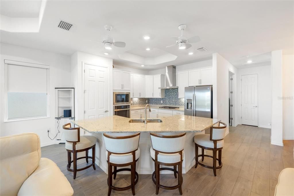 Active With Contract: $425,000 (4 beds, 2 baths, 2246 Square Feet)