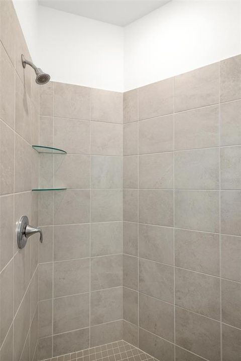 Active With Contract: $425,000 (4 beds, 2 baths, 2246 Square Feet)