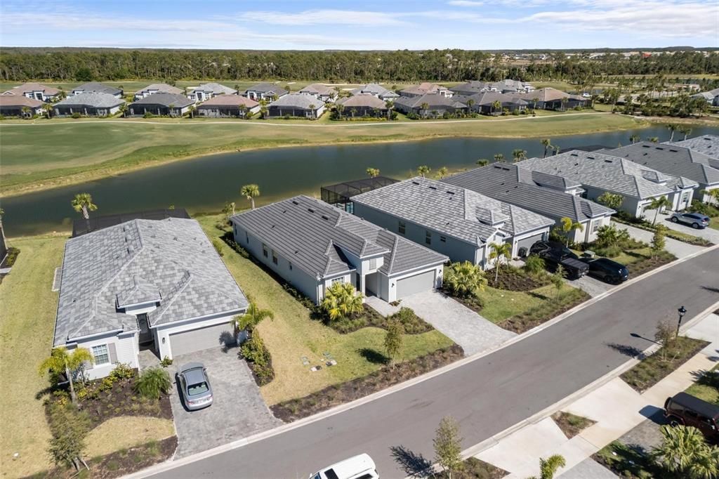 Active With Contract: $425,000 (4 beds, 2 baths, 2246 Square Feet)