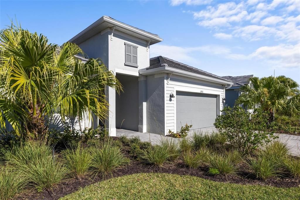 Active With Contract: $425,000 (4 beds, 2 baths, 2246 Square Feet)