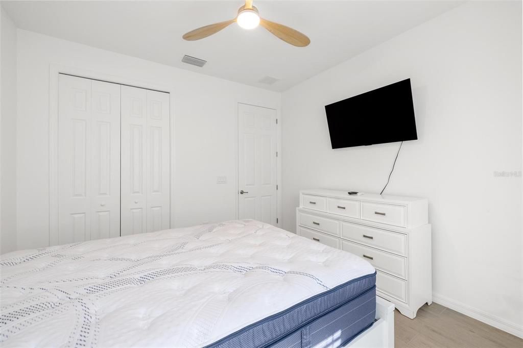 Active With Contract: $425,000 (4 beds, 2 baths, 2246 Square Feet)