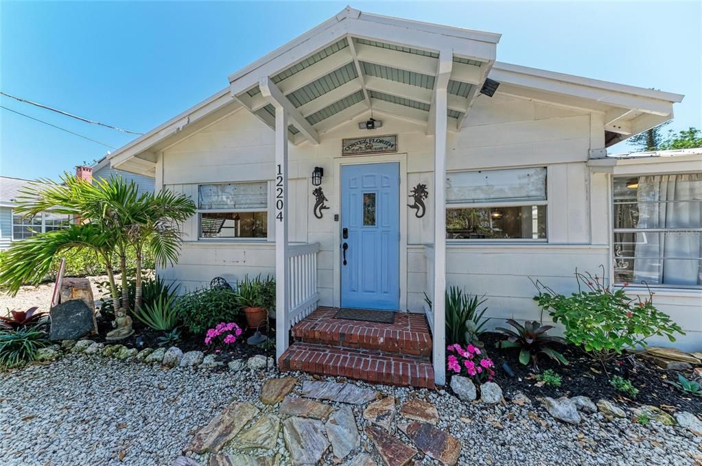 For Sale: $1,494,590 (3 beds, 2 baths, 1420 Square Feet)