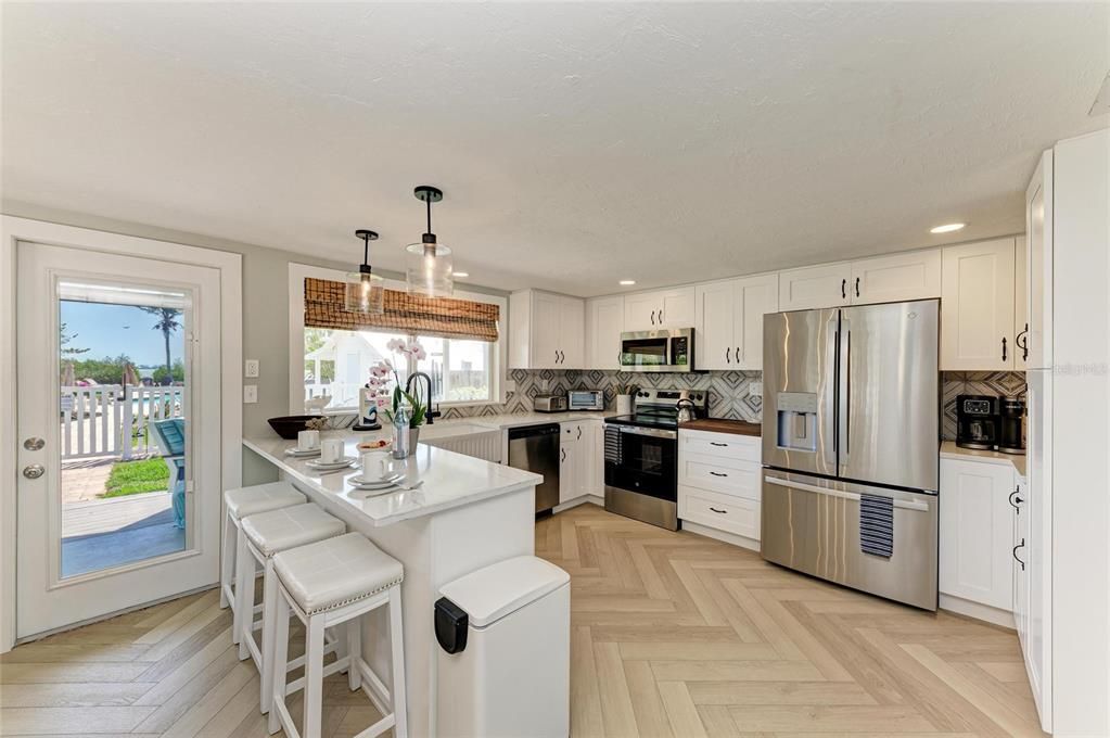 For Sale: $1,494,590 (3 beds, 2 baths, 1420 Square Feet)