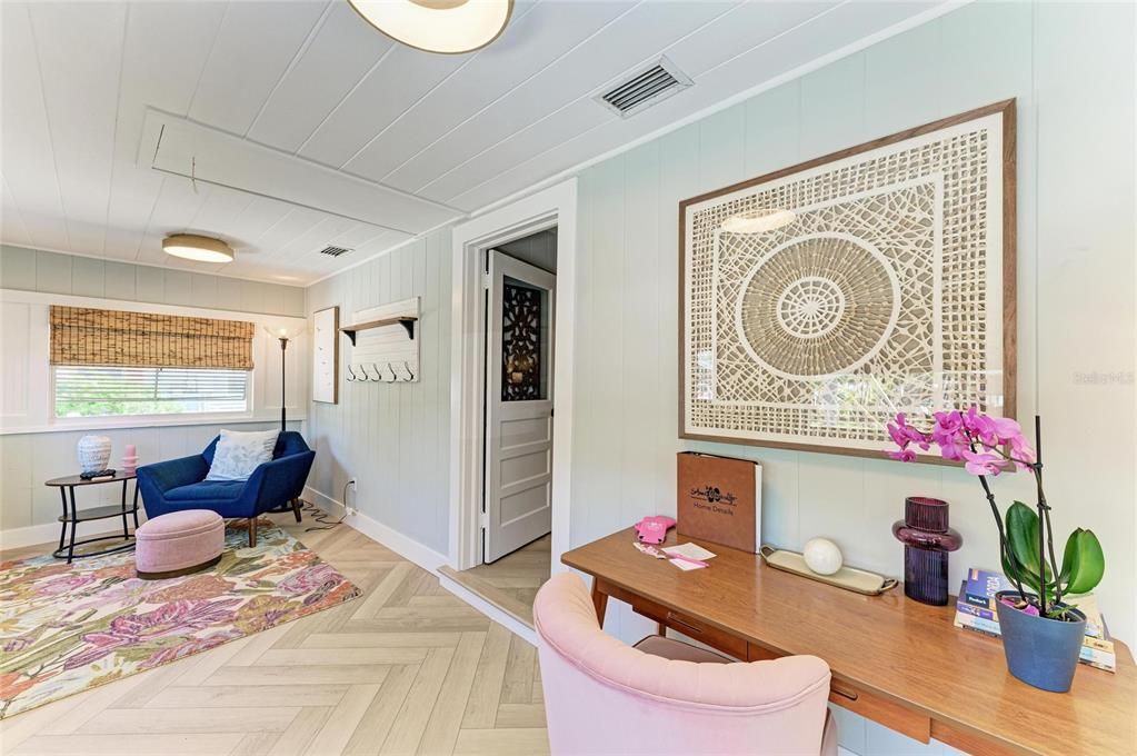 For Sale: $1,494,590 (3 beds, 2 baths, 1420 Square Feet)