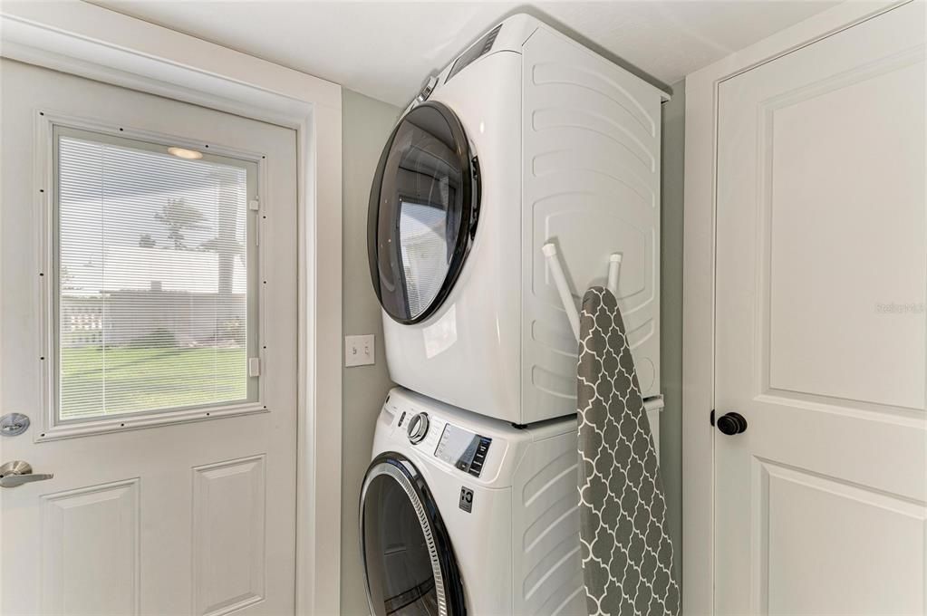 For Sale: $1,494,590 (3 beds, 2 baths, 1420 Square Feet)