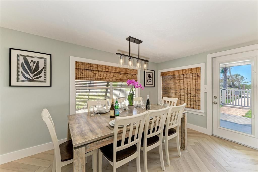 For Sale: $1,494,590 (3 beds, 2 baths, 1420 Square Feet)