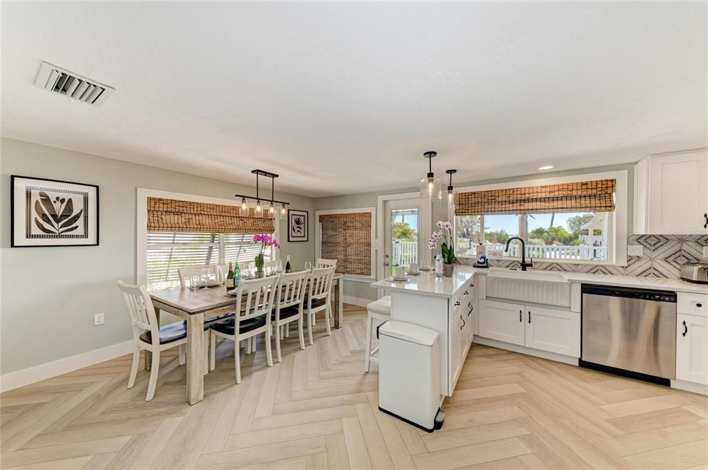 For Sale: $1,494,590 (3 beds, 2 baths, 1420 Square Feet)