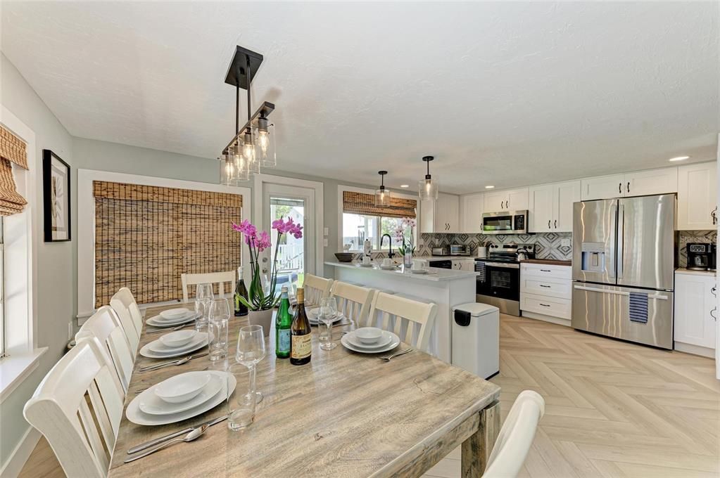 For Sale: $1,494,590 (3 beds, 2 baths, 1420 Square Feet)