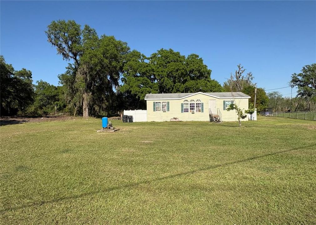 For Sale: $175,000 (3 beds, 2 baths, 1152 Square Feet)