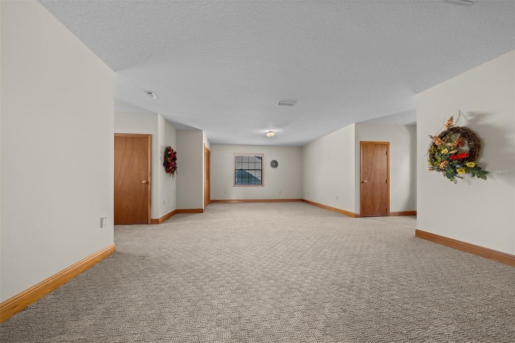 待售: $985,000 (4 贝兹, 3 浴室, 3996 平方英尺)