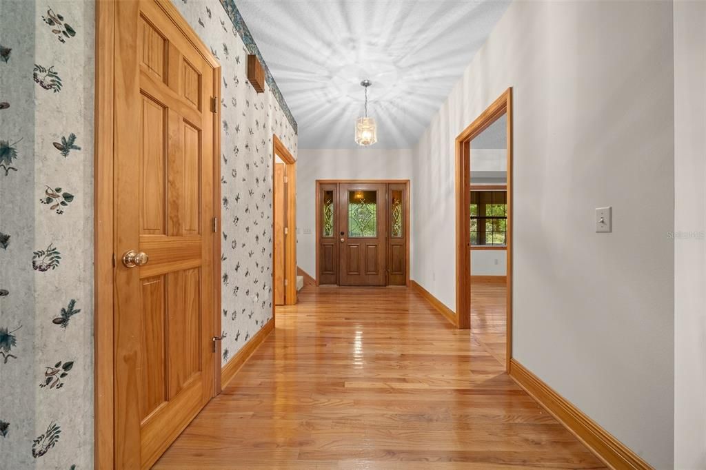 待售: $985,000 (4 贝兹, 3 浴室, 3996 平方英尺)