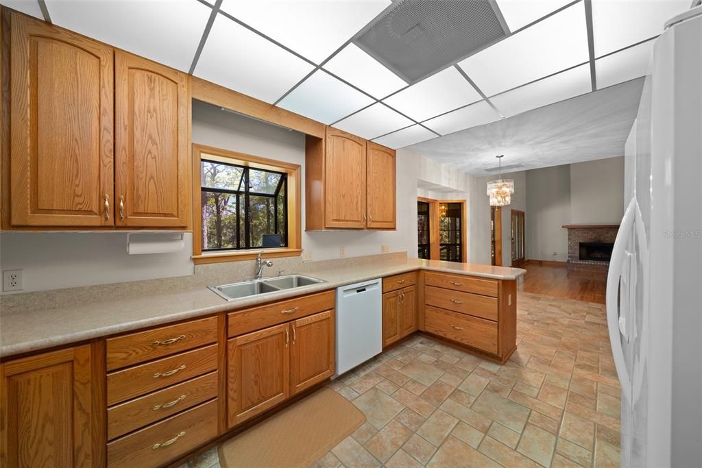 待售: $985,000 (4 贝兹, 3 浴室, 3996 平方英尺)