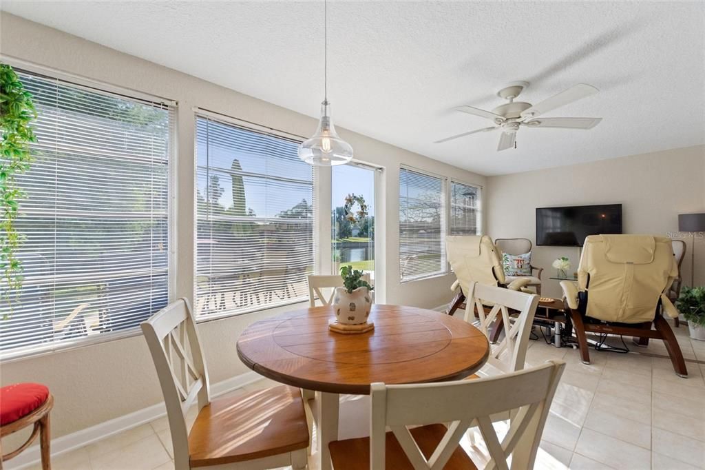 На продажу: $475,000 (3 спален, 3 ванн, 2041 Квадратных фут)