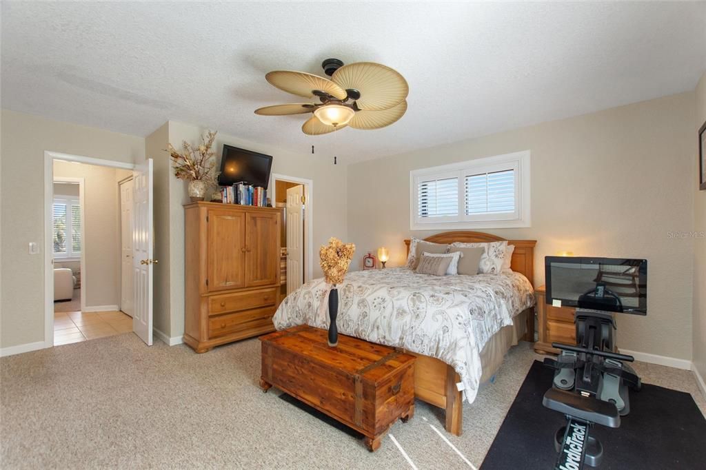 На продажу: $475,000 (3 спален, 3 ванн, 2041 Квадратных фут)