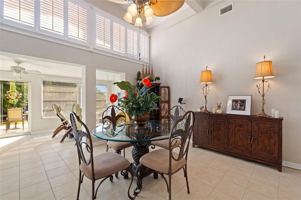 На продажу: $475,000 (3 спален, 3 ванн, 2041 Квадратных фут)