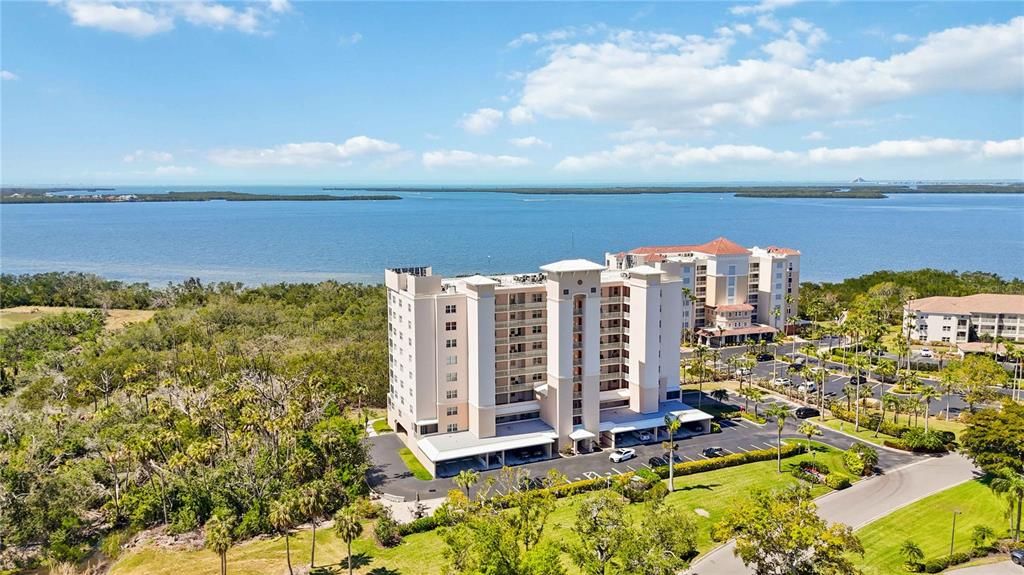 For Sale: $310,000 (3 beds, 2 baths, 1349 Square Feet)