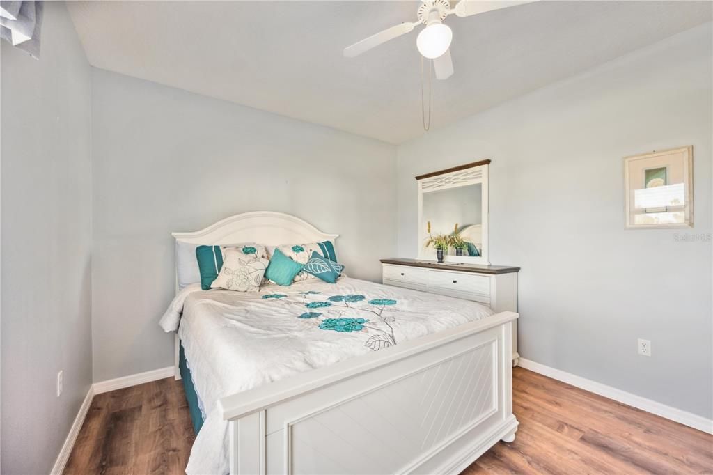 For Sale: $310,000 (3 beds, 2 baths, 1349 Square Feet)