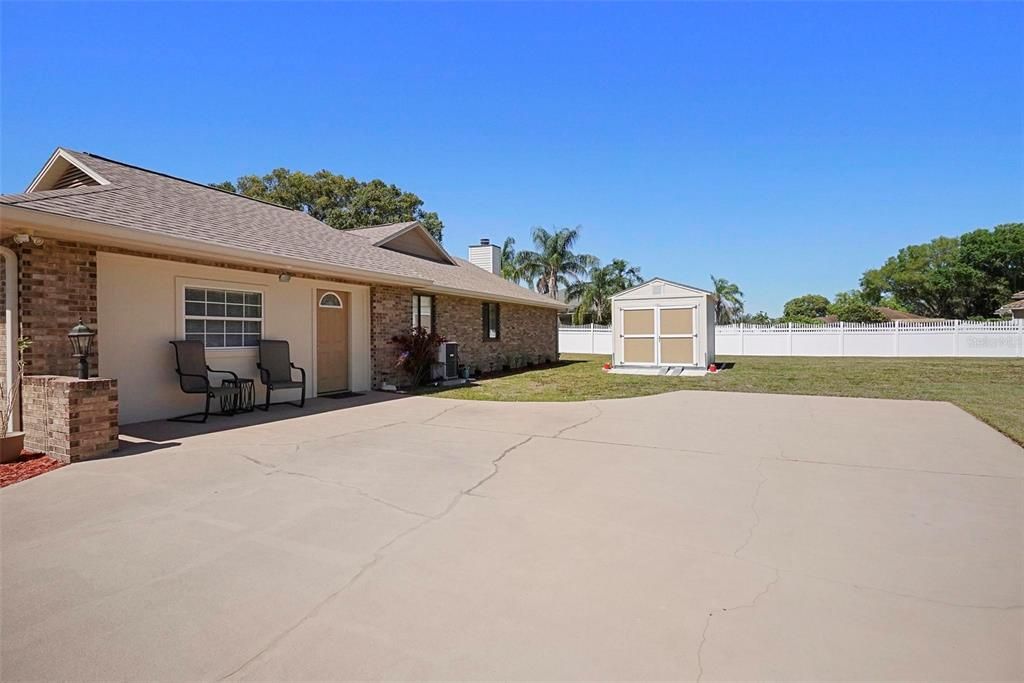 En Venta: $460,000 (3 camas, 2 baños, 2943 Pies cuadrados)