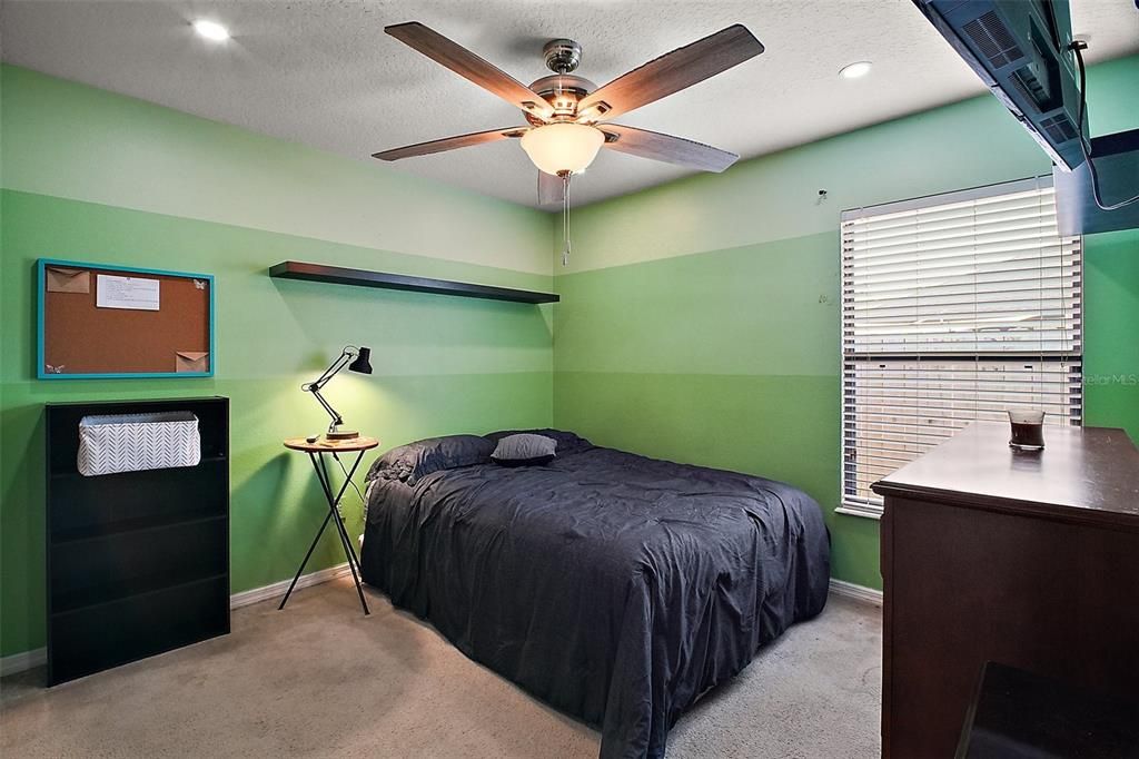 待售: $319,000 (4 贝兹, 2 浴室, 1772 平方英尺)