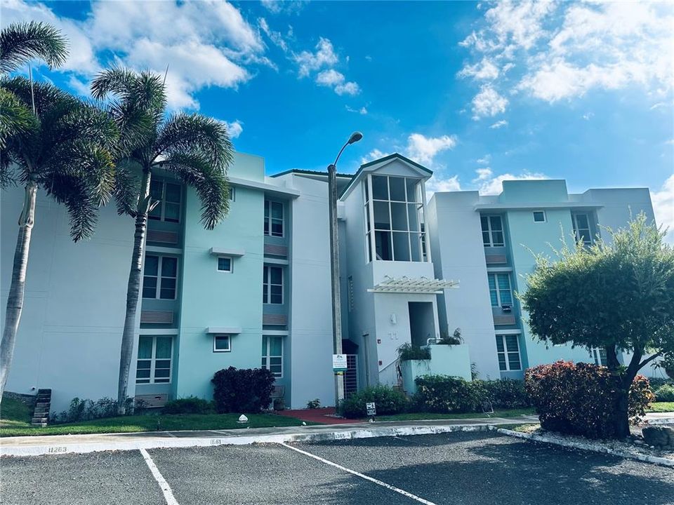 Vendido Recientemente: $220,000 (2 camas, 2 baños, 1320 Pies cuadrados)