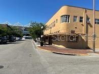 出租: $995 (1 贝兹, 1 浴室, 300 平方英尺)