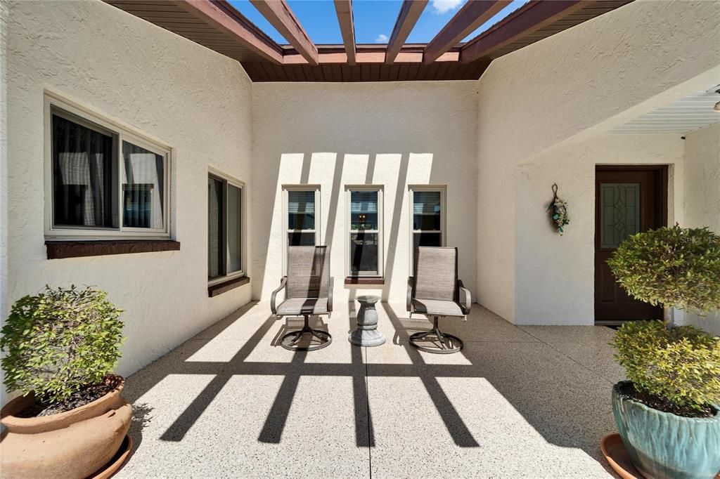 For Sale: $349,900 (3 beds, 2 baths, 2635 Square Feet)