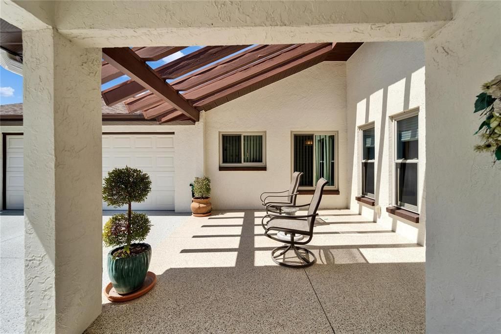 For Sale: $349,900 (3 beds, 2 baths, 2635 Square Feet)