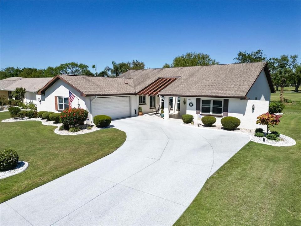 For Sale: $349,900 (3 beds, 2 baths, 2635 Square Feet)