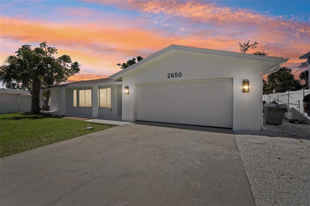 待售: $1,050,000 (4 贝兹, 2 浴室, 1815 平方英尺)