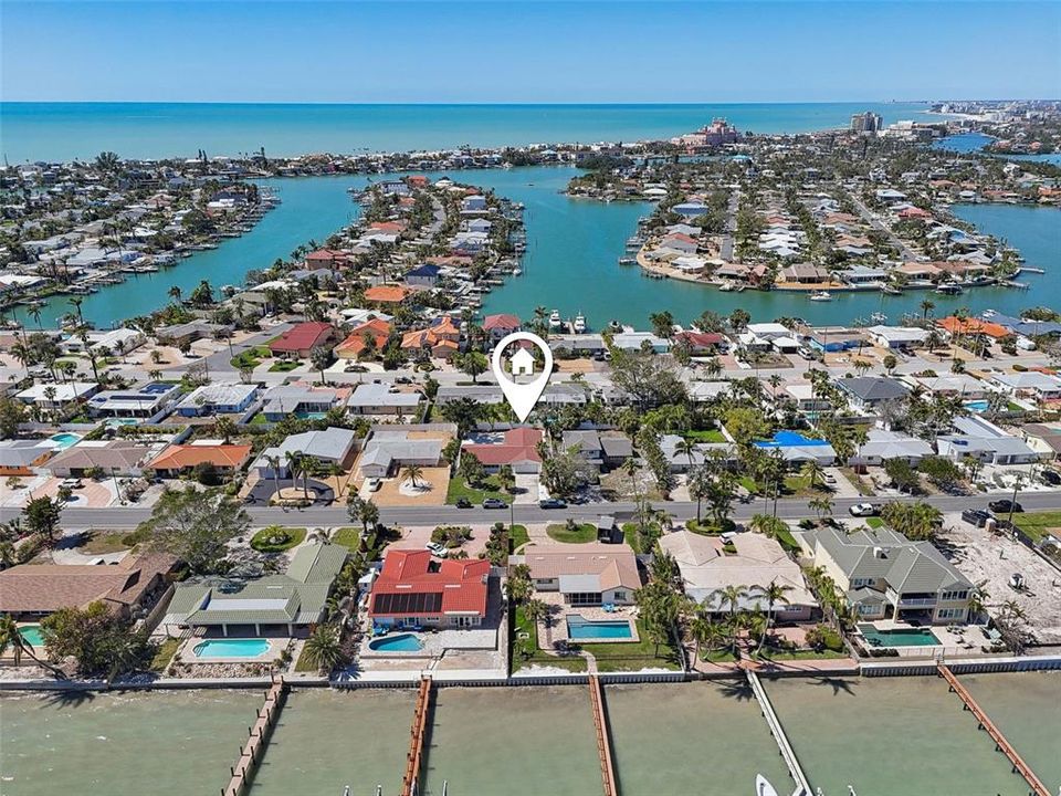 待售: $1,050,000 (4 贝兹, 2 浴室, 1815 平方英尺)