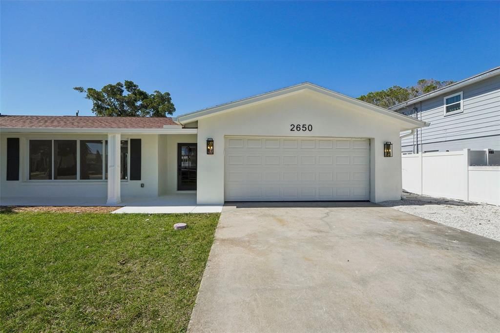 待售: $1,050,000 (4 贝兹, 2 浴室, 1815 平方英尺)