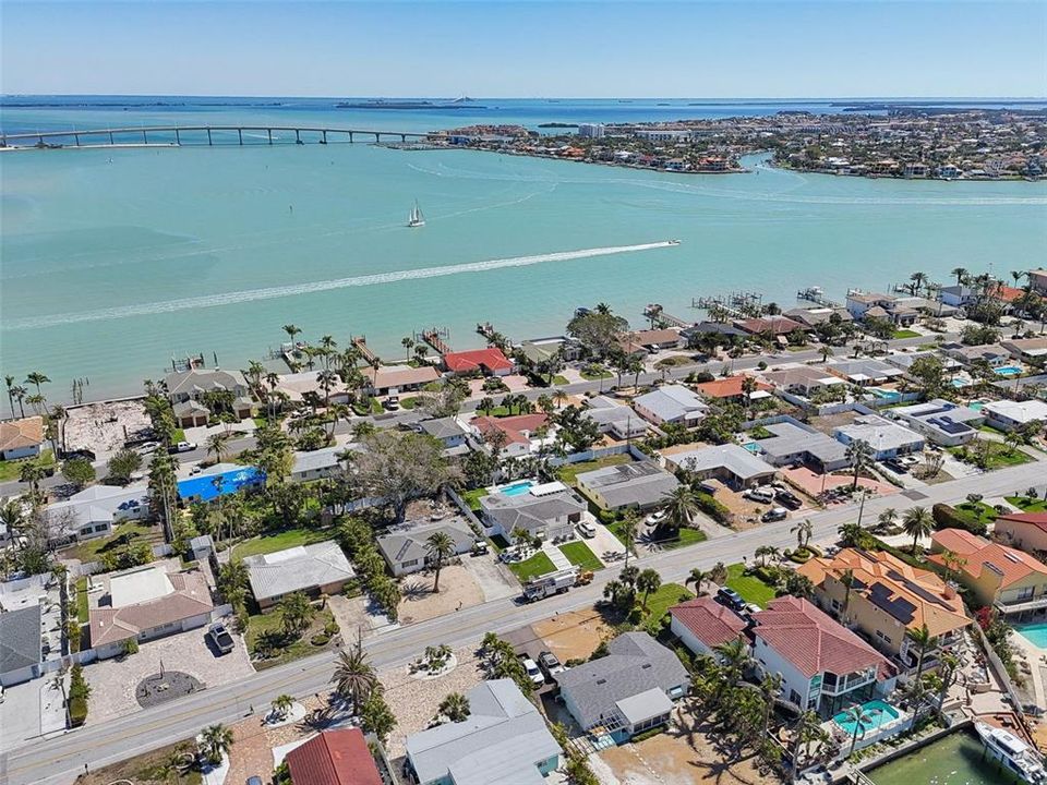 待售: $1,050,000 (4 贝兹, 2 浴室, 1815 平方英尺)