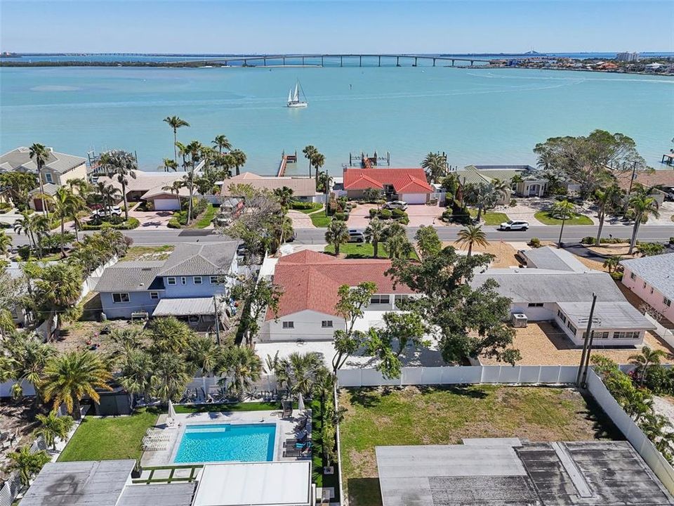 待售: $1,050,000 (4 贝兹, 2 浴室, 1815 平方英尺)