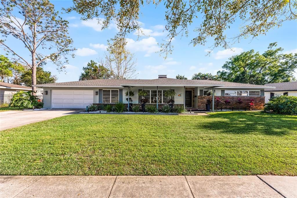 Recently Sold: $760,000 (4 beds, 3 baths, 2360 Square Feet)