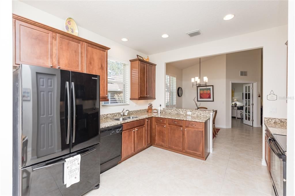 Active With Contract: $410,000 (3 beds, 2 baths, 1642 Square Feet)