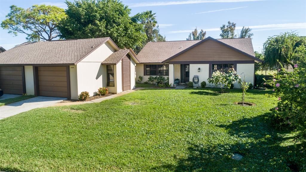 Недавно продано: $341,000 (2 спален, 2 ванн, 1314 Квадратных фут)