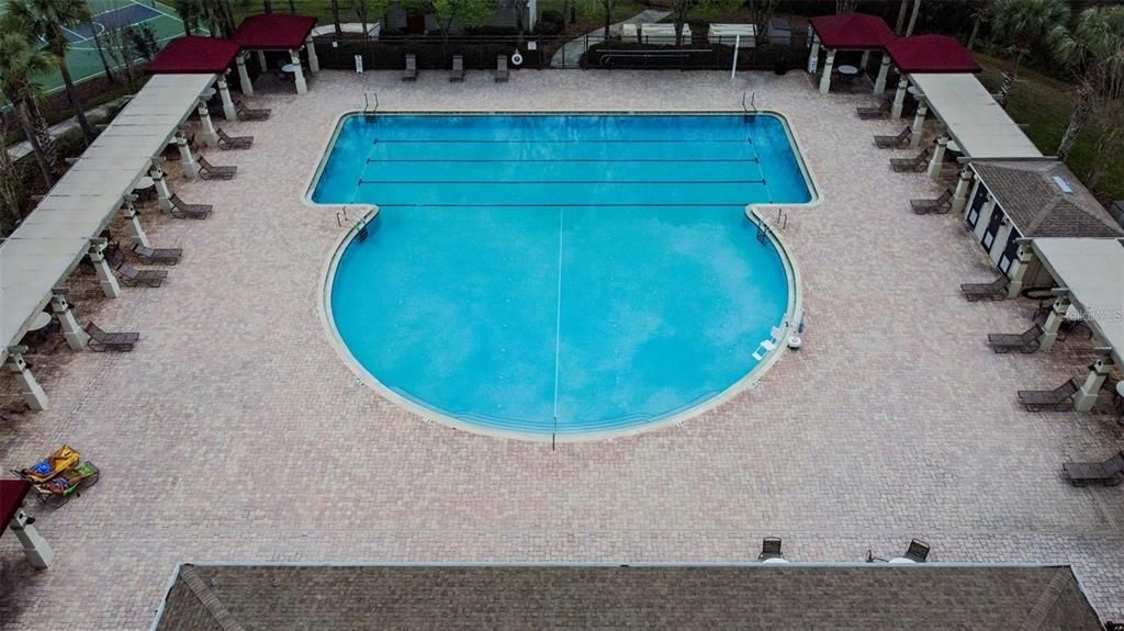 合同活跃: $269,900 (3 贝兹, 2 浴室, 1634 平方英尺)