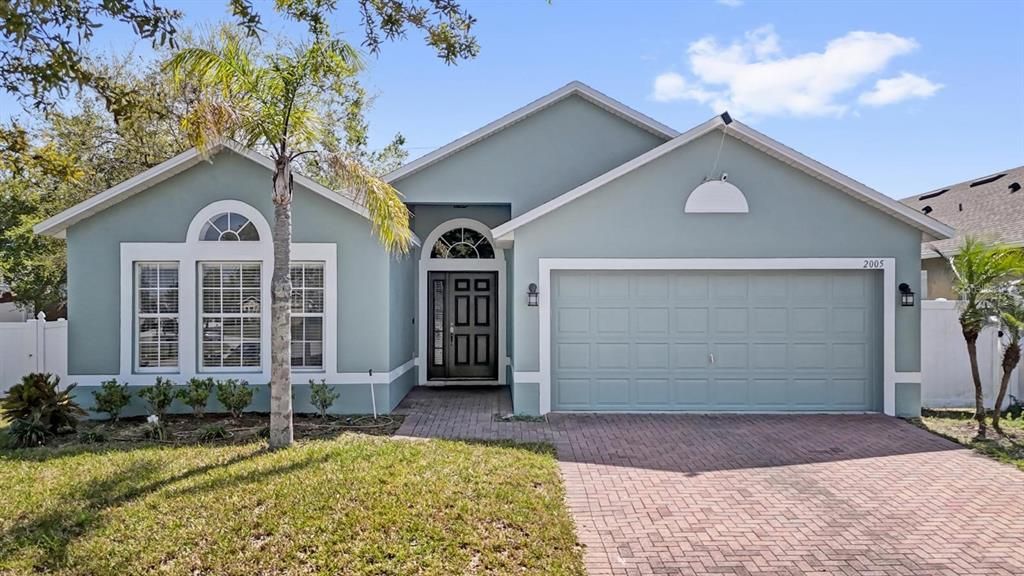 Recientemente alquilado: $2,000 (4 camas, 2 baños, 1874 Pies cuadrados)