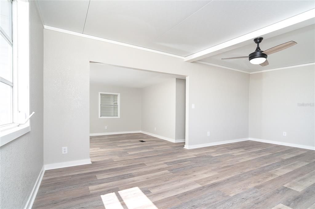 Activo con contrato: $112,000 (2 camas, 2 baños, 1068 Pies cuadrados)