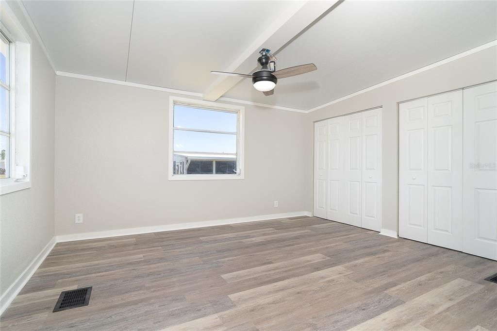 Activo con contrato: $112,000 (2 camas, 2 baños, 1068 Pies cuadrados)