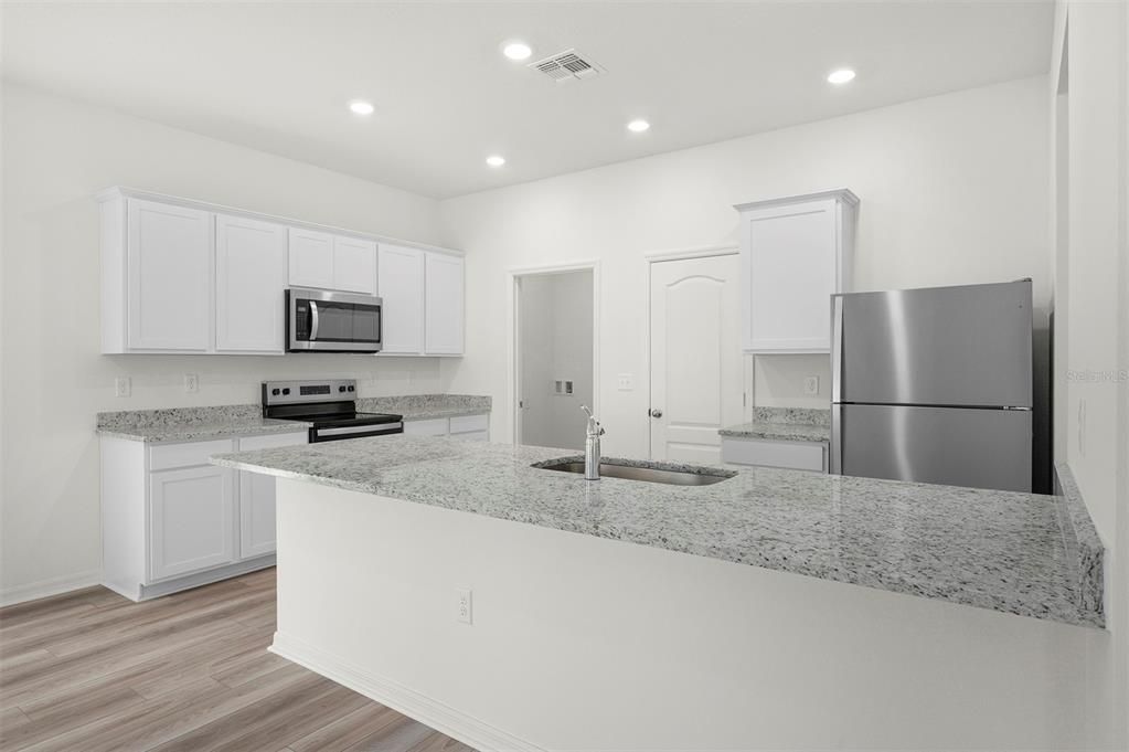 En Venta: $454,900 (5 camas, 2 baños, 2461 Pies cuadrados)