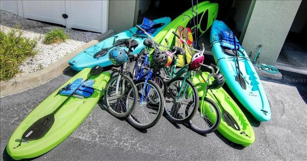 合同活跃: $575,000 (2 贝兹, 2 浴室, 1390 平方英尺)