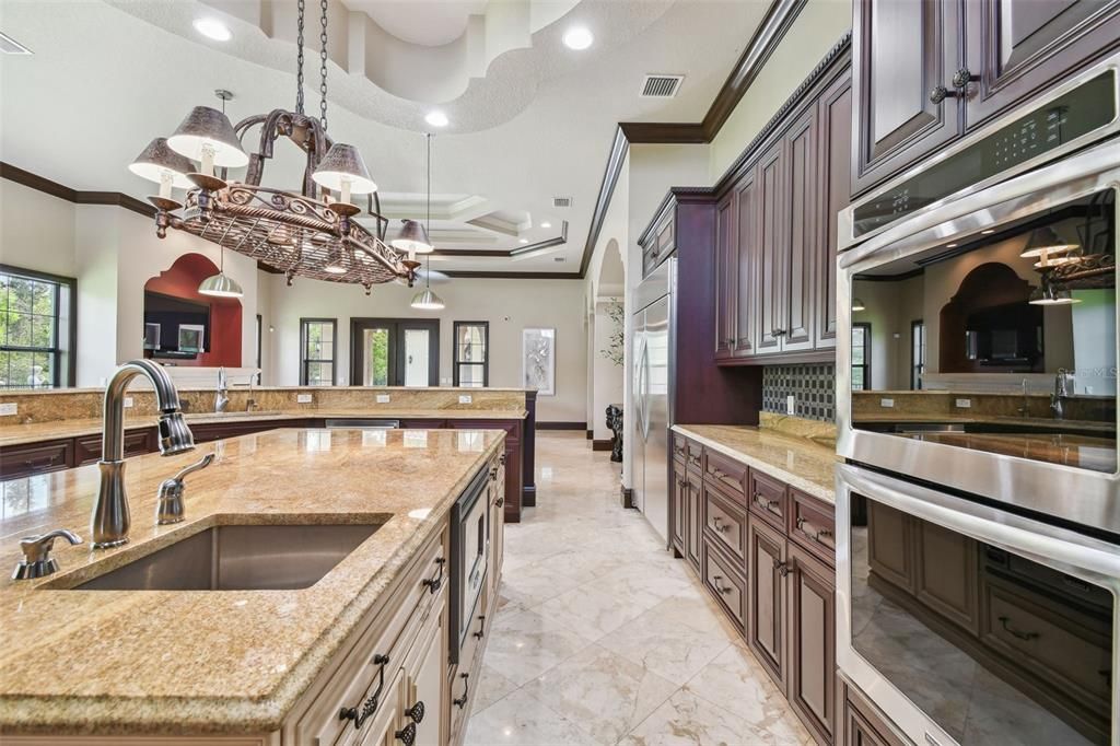 待售: $3,727,000 (6 贝兹, 7 浴室, 6873 平方英尺)